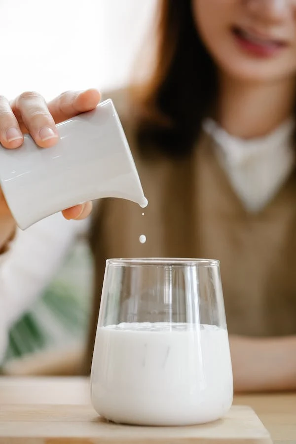 [合肥订奶]新希望白帝玻璃瓶装特浓鲜牛奶200g 